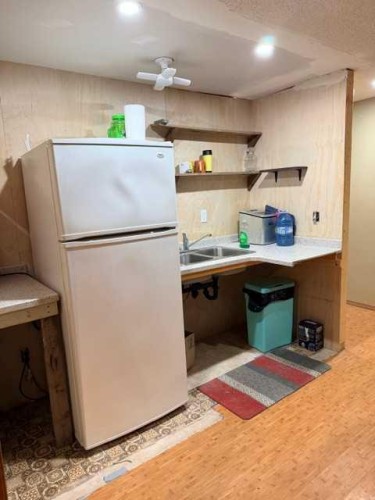 93 Westview Drive, Sylvan Lake, AB - Indoor Photo Showing Other Room