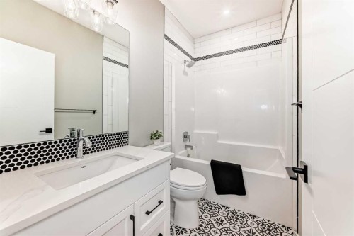 58 Mitchell Crescent, Blackfalds, AB - Indoor Photo Showing Bathroom