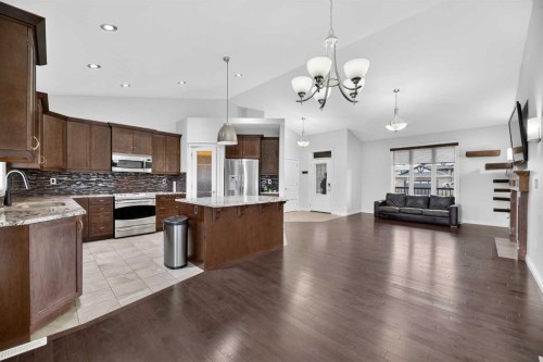 17 Viceroy Crescent, Olds, AB - Indoor Photo Showing Kitchen With Upgraded Kitchen