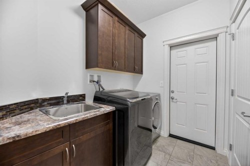 17 Viceroy Crescent, Olds, AB - Indoor Photo Showing Laundry Room