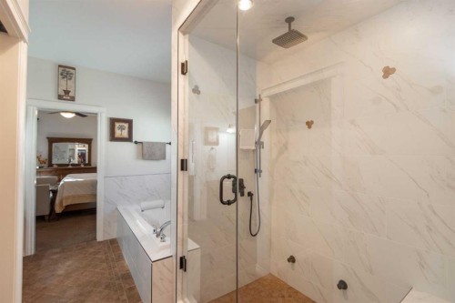 15 Volk Place, Red Deer, AB - Indoor Photo Showing Bathroom