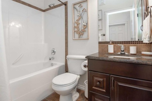 15 Volk Place, Red Deer, AB - Indoor Photo Showing Bathroom