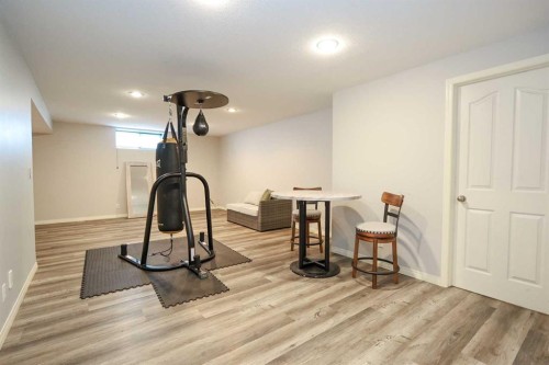 27 Falcon Crescent, Sylvan Lake, AB - Indoor Photo Showing Other Room