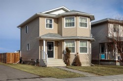 7318 46 Avenue  Camrose, AB T4V 1X9