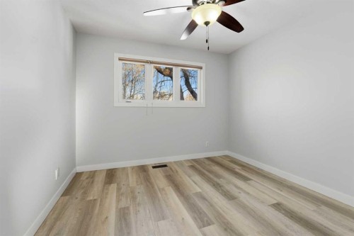 4 Pardue Close, Red Deer, AB 