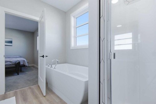 130 Mitchell Crescent, Blackfalds, AB - Indoor Photo Showing Bathroom