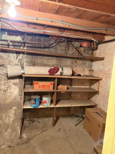 5218 50, Castor, AB - Indoor Photo Showing Other Room