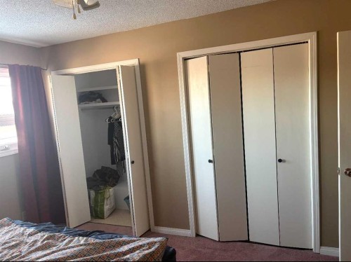 5110 51, Castor, AB - Indoor Photo Showing Bedroom