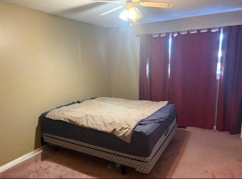 5110 51, Castor, AB - Indoor Photo Showing Bedroom