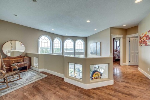 4300 Memorial Trail, Sylvan Lake, AB - Indoor Photo Showing Other Room