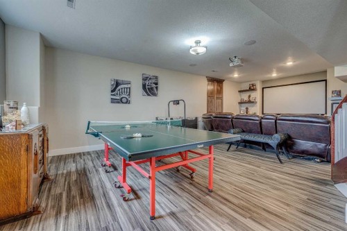 4300 Memorial Trail, Sylvan Lake, AB - Indoor Photo Showing Other Room
