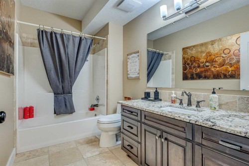 4300 Memorial Trail, Sylvan Lake, AB - Indoor Photo Showing Bathroom