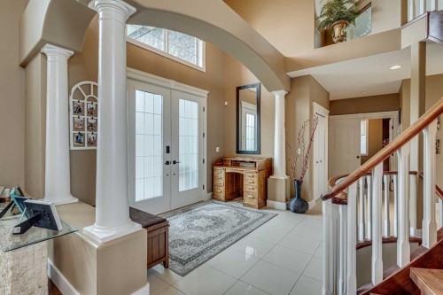 4300 Memorial Trail, Sylvan Lake, AB - Indoor Photo Showing Other Room