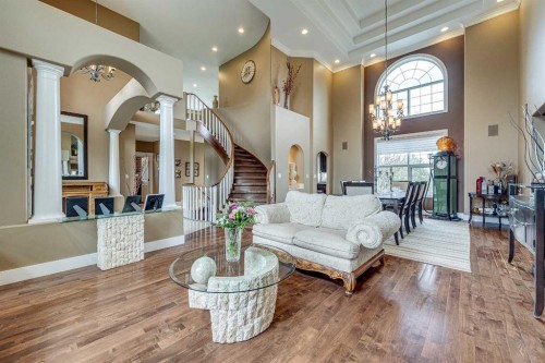 4300 Memorial Trail, Sylvan Lake, AB - Indoor Photo Showing Living Room