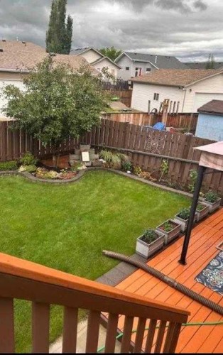 22 Morton Close, Penhold, AB - Outdoor