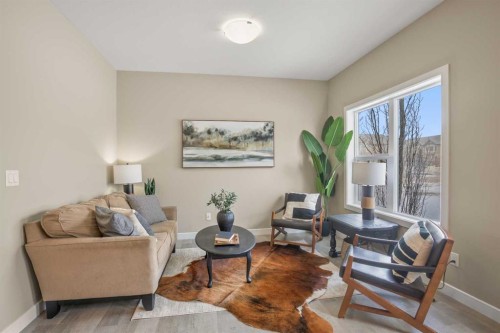 206-148 Vanier Drive, Red Deer, AB - Indoor Photo Showing Living Room