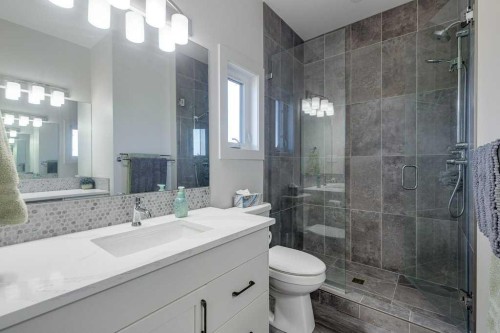 36 Thorkman Avenue, Red Deer, AB - Indoor Photo Showing Bathroom
