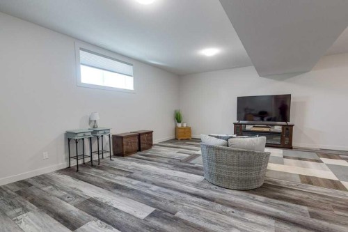 36 Thorkman Avenue, Red Deer, AB - Indoor