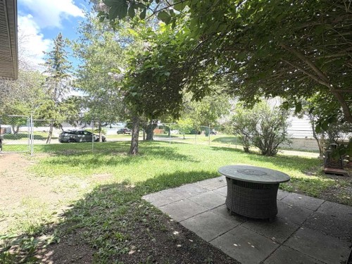 4812 47 Avenue, Forestburg, AB 