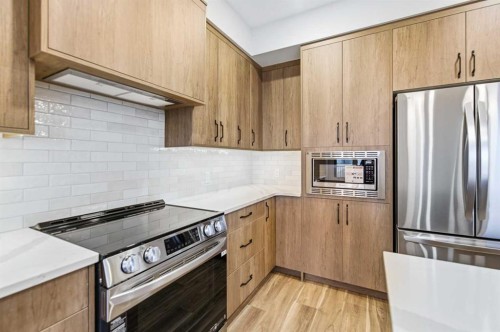 14 Vista Close, Blackfalds, AB - Indoor Photo Showing Kitchen
