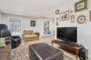 #4-4118 60 Street, Camrose, AB  - Indoor Photo Showing Living Room 