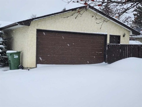 54 Ogden Avenue, Red Deer, AB - Outdoor