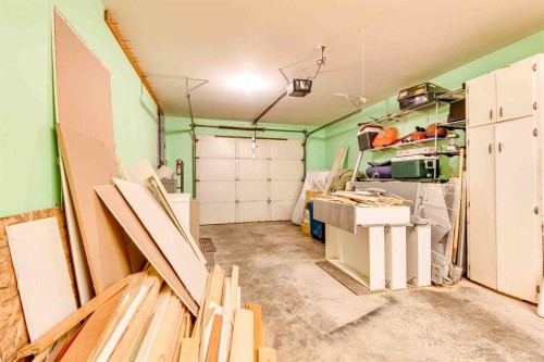 20 Mobile Drive, Three Hills, AB 