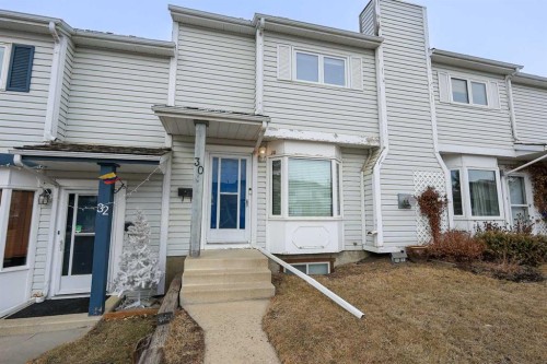 30 Ellenwood Drive  Red Deer, AB T4R 2E3