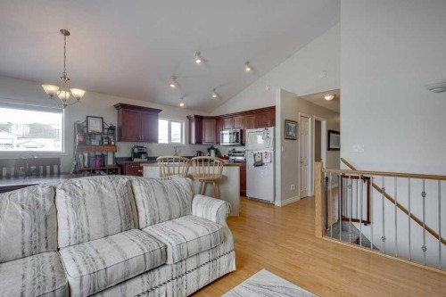 224 Iverson Close, Red Deer, AB - Indoor Photo Showing Living Room