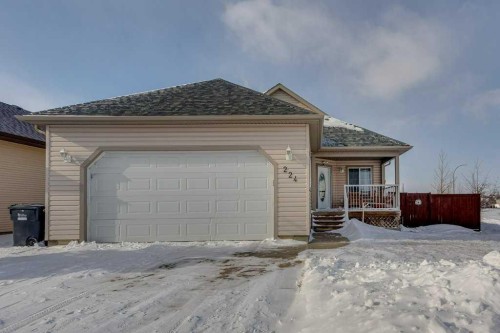224 Iverson Close, Red Deer, AB - Outdoor