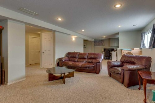 224 Iverson Close, Red Deer, AB - Indoor