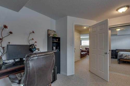 224 Iverson Close, Red Deer, AB - Indoor