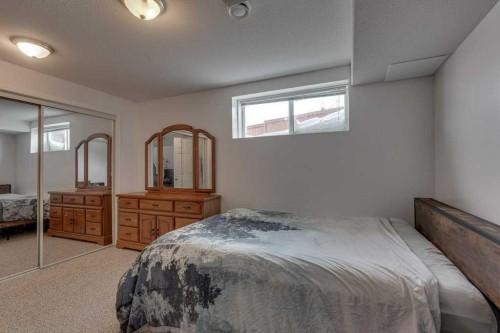 224 Iverson Close, Red Deer, AB - Indoor Photo Showing Bedroom