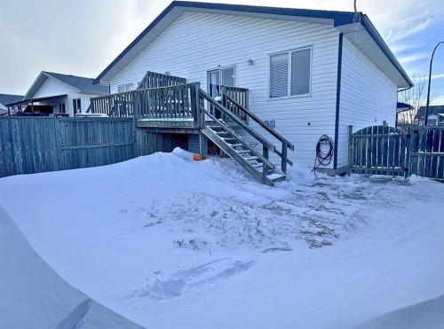 15 Kendrew Drive, Red Deer, AB - Outdoor With Deck Patio Veranda