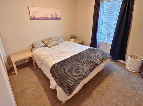 15 Kendrew Drive, Red Deer, AB - Indoor Photo Showing Bedroom