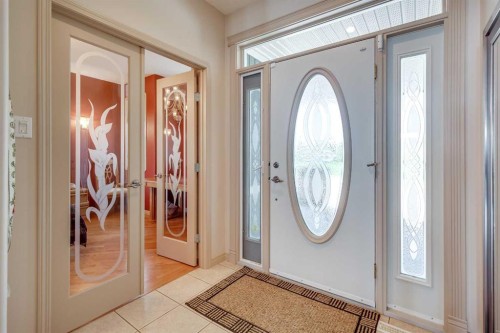 384 Marina Bay Place, Sylvan Lake, AB - Indoor Photo Showing Other Room