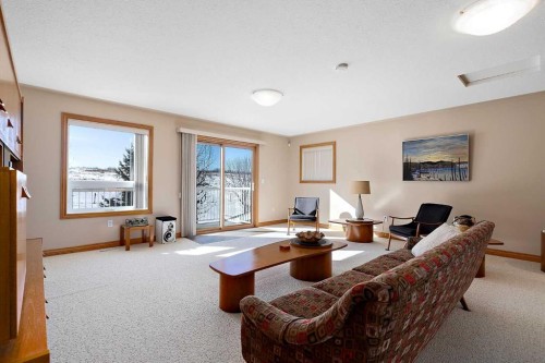 248 Lakeshore Drive, Grandview, AB - Indoor Photo Showing Living Room
