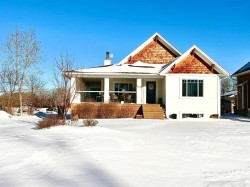 317 Canal Street  Rural Ponoka County, AB T0C 2J0