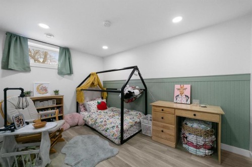 3630 Erickson Drive, Camrose, AB - Indoor Photo Showing Bedroom