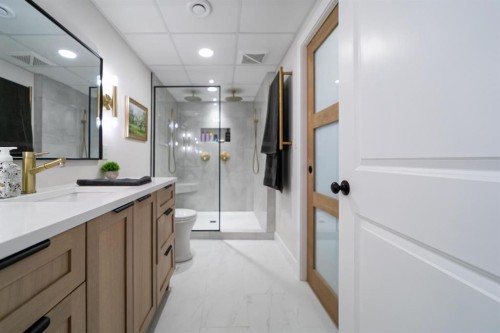 3630 Erickson Drive, Camrose, AB - Indoor Photo Showing Other Room