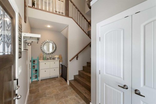 5824 Maple Crescent, Innisfail, AB - Indoor Photo Showing Other Room