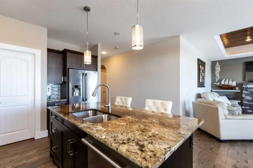 5824 Maple Crescent, Innisfail, AB - Indoor Photo Showing Kitchen With Double Sink With Upgraded Kitchen