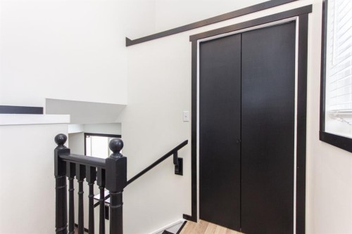 16 Johnson Close, Penhold, AB - Indoor Photo Showing Other Room