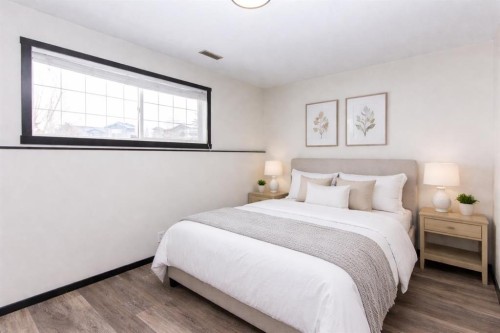 16 Johnson Close, Penhold, AB - Indoor Photo Showing Bedroom