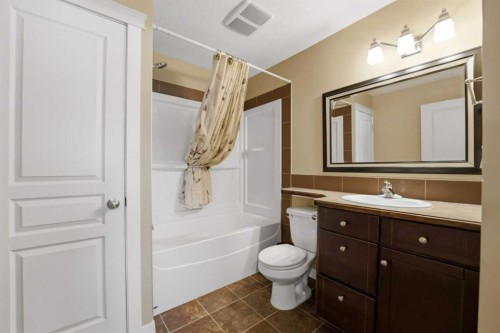 47 Illingworth Close, Red Deer, AB 