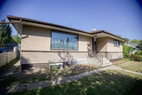 4122 50 Street  Red Deer, AB T4N 1W7