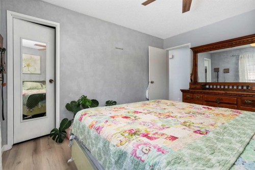 19252 462 Township, Rural Camrose County, AB - Indoor Photo Showing Bedroom