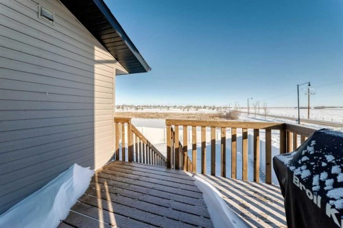 668 Robinson Avenue, Penhold, AB - Outdoor With Exterior
