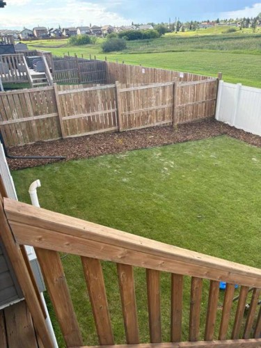 668 Robinson Avenue, Penhold, AB - Outdoor
