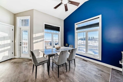 668 Robinson Avenue, Penhold, AB - Indoor Photo Showing Dining Room